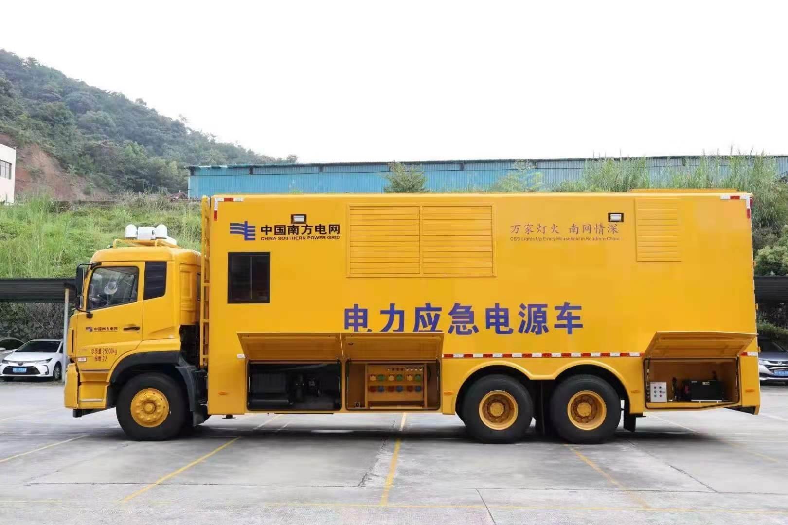 邕宁安康大型柴油发电机发电车UPS电源出租租赁